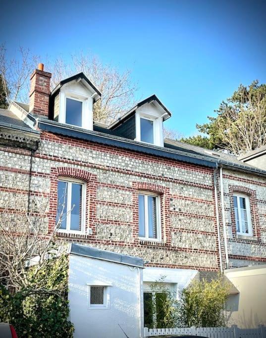 Etretat: Agreable Maison De Ville Exterior foto